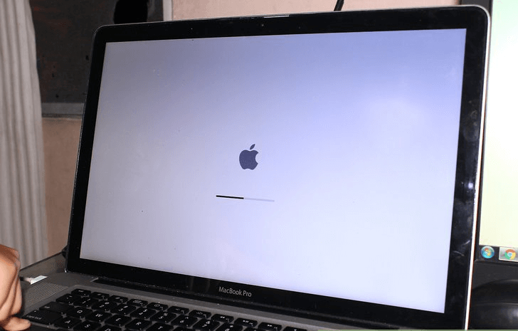 Macbook не включается — как включить: 2 способа решения проблемы