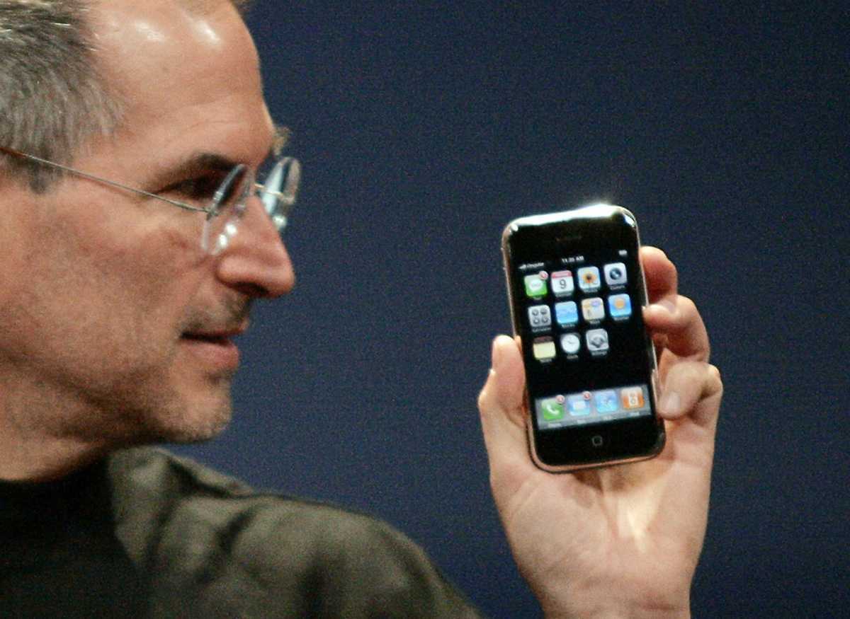 История iphone: как менялись смартфоны apple на протяжении 13 лет
история iphone: как менялись смартфоны apple на протяжении 13 лет